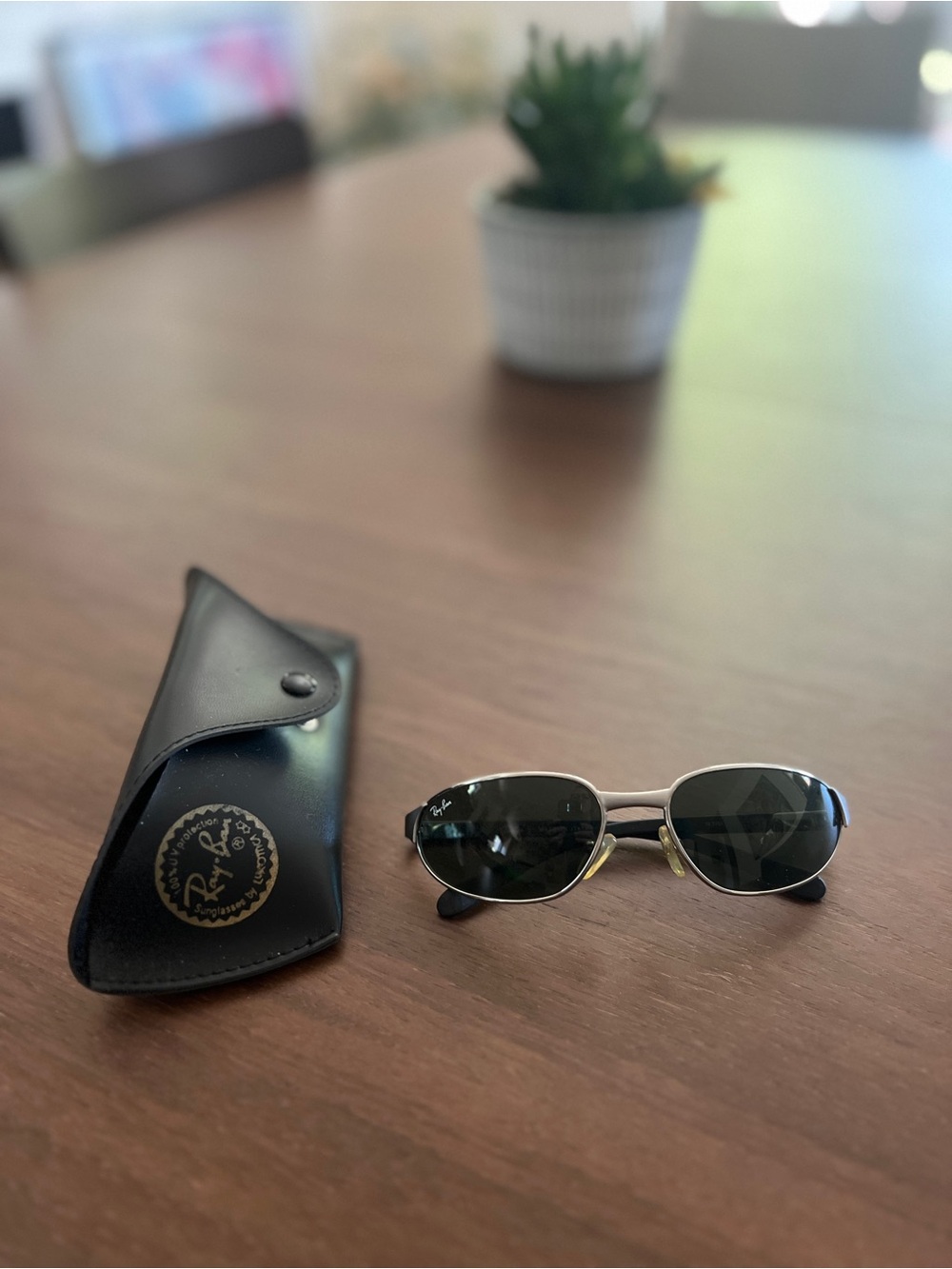 Vintage 1990’s Ray-Ban w 3164 Sunglasses with Case